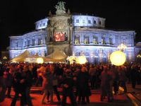 Dresden 13 Semperopera at night c Frank Exß